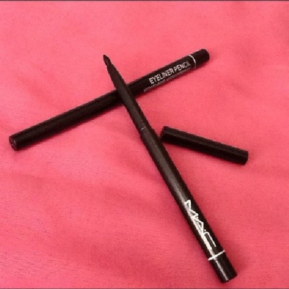 Mac waterproof Eyeliner x 2 Black